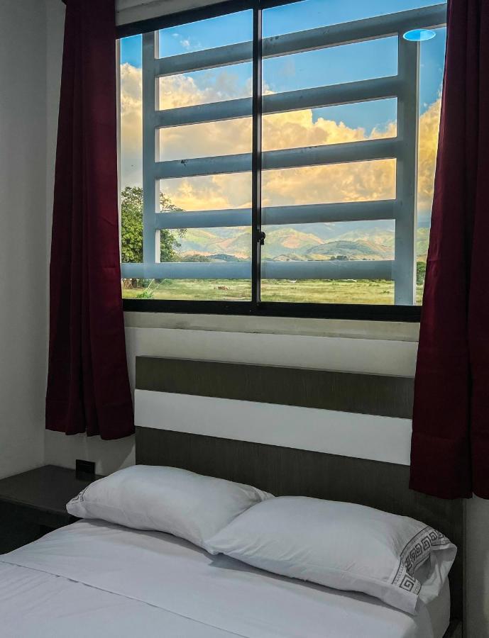 Sagrado Hotel Агуачика Екстериор снимка